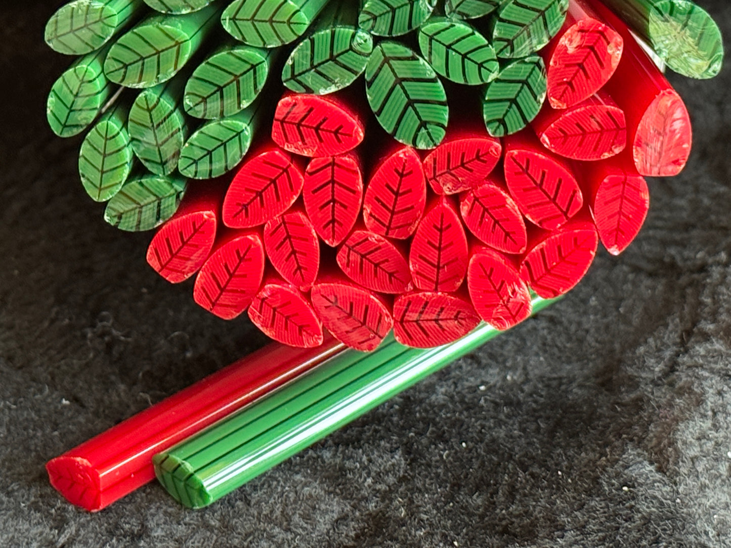 Poinsettia Kits, 1 - 1.5oz, COE 96 Murrini Millefiori