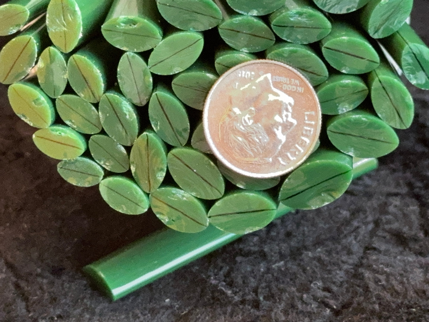 Single Vein Dark Green Leaves, 1oz, COE 96 Murrini Millefiori