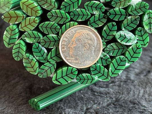 Dark Green Poinsettia Leaves, 1oz, COE 96 Murrini Millefiori