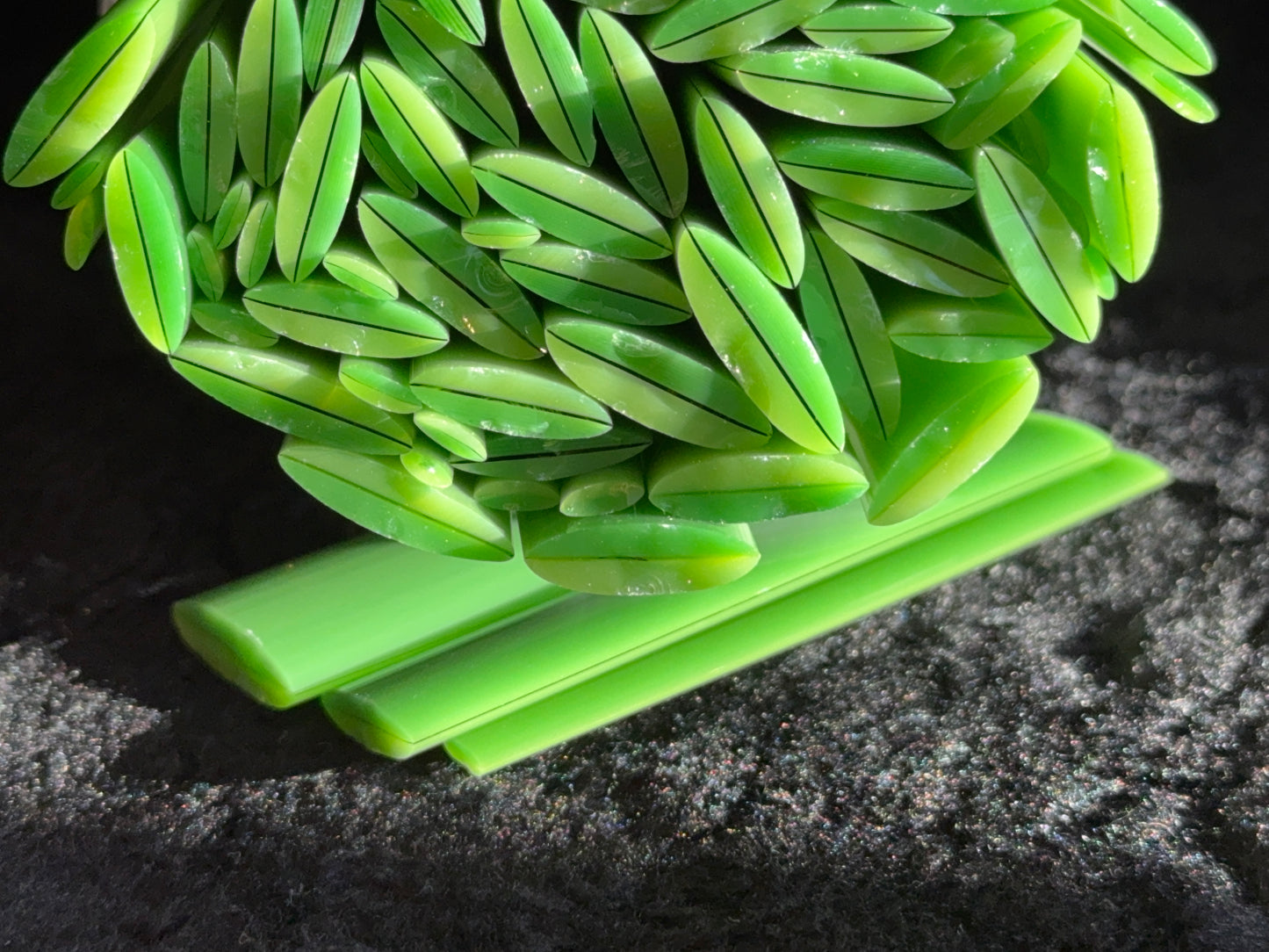 Slender Green Two Toned Leaves (Multi-size), 1oz, COE 96 Murrini Millefiori