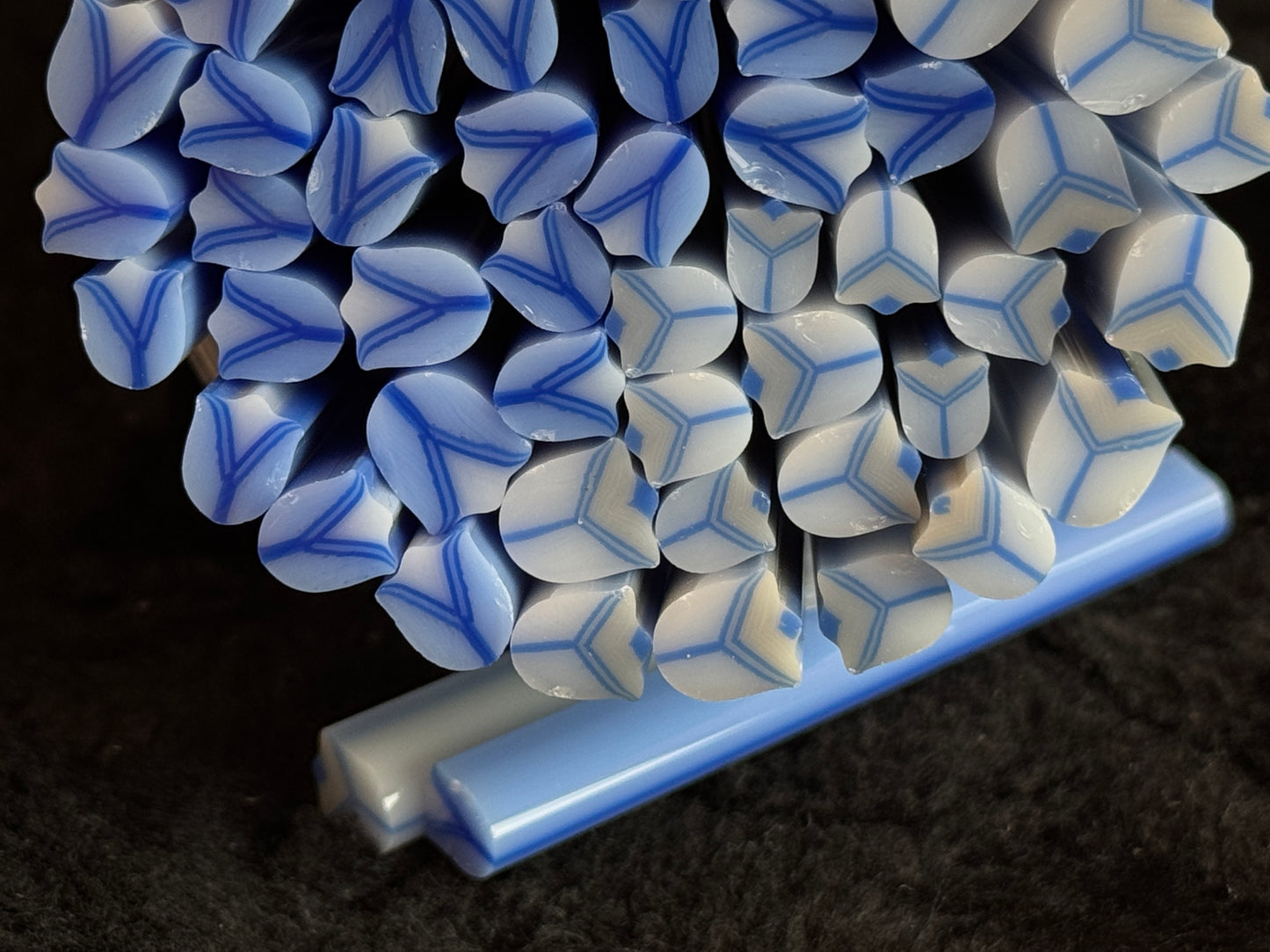 Blue Tulip DUO, 1.5oz, COE 96 Murrini Millefiori