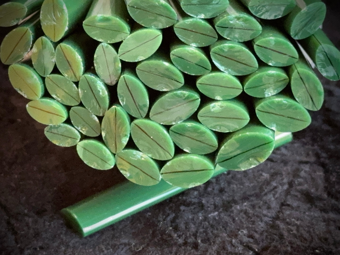 Single Vein Dark Green Leaves, 1oz, COE 96 Murrini Millefiori