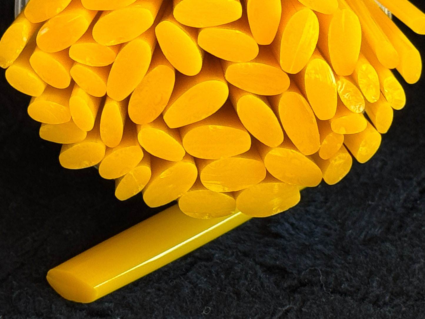 Sunflower Flat-End Daisy Petals, 1oz, COE 96 Murrini Millefiori
